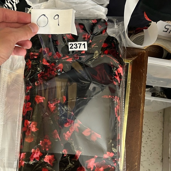 Vintage Hand Made Floral Velvet Midi Dress Xs Timeless Feminine Romantic Amish - Picture 11 of 11